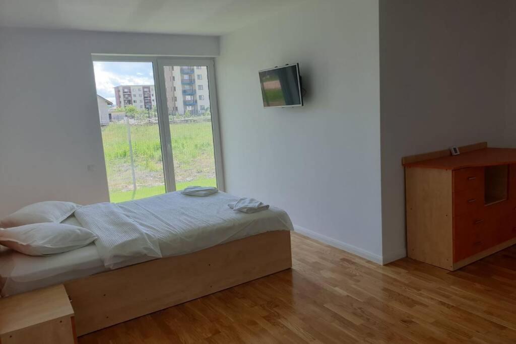 Garden Leisure Apartments Braşov Extérieur photo